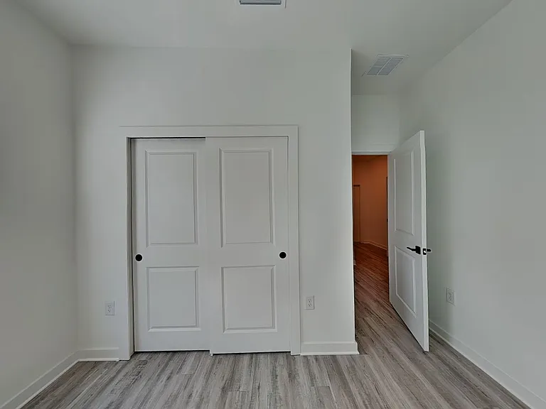 1120 Bismarck Rd — Photo 33