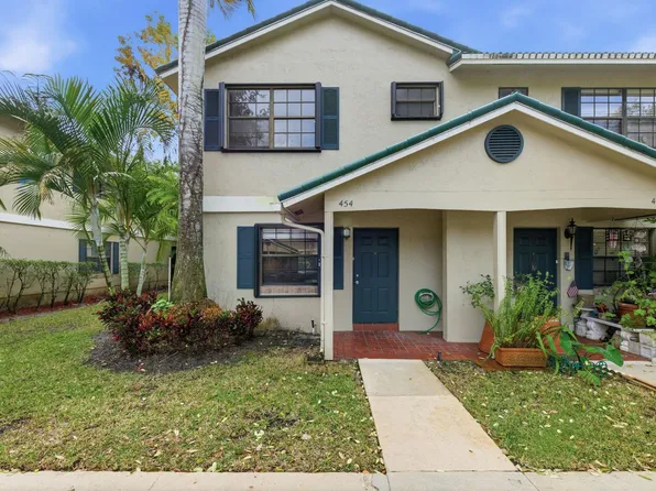 454 Westree Ln, Fort Lauderdale, FL 33324