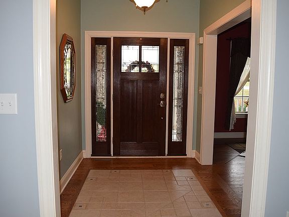 3rd image of 1216 Fox Meadow Cir