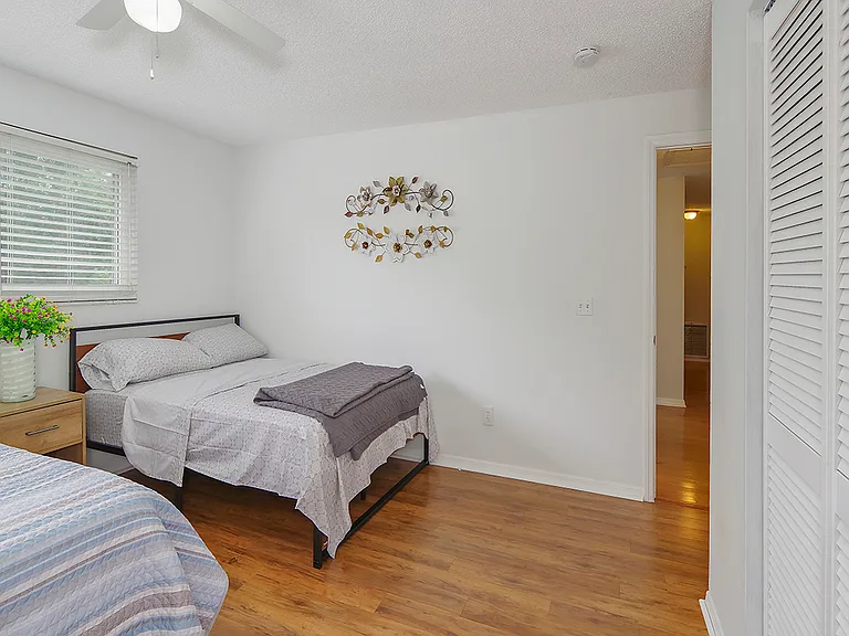 8318 Palma Vista Ln — Photo 26