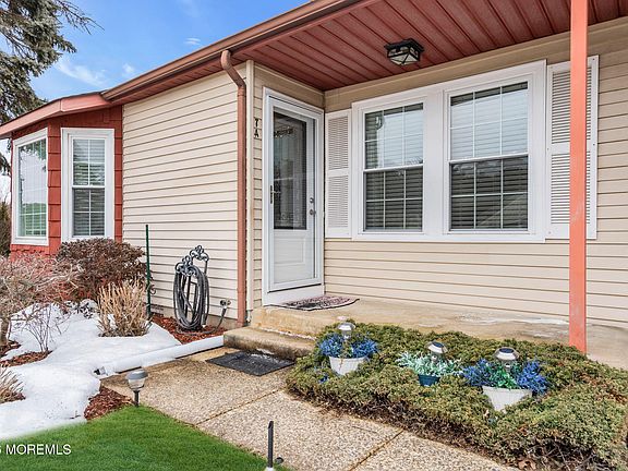 2nd image of 7 Amherst Road #A