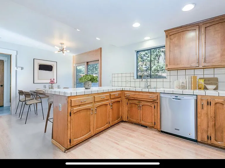 10663 Aspenwood Rd — Photo 9