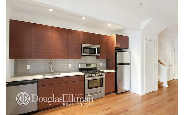 Rented by Douglas Elliman | media 14