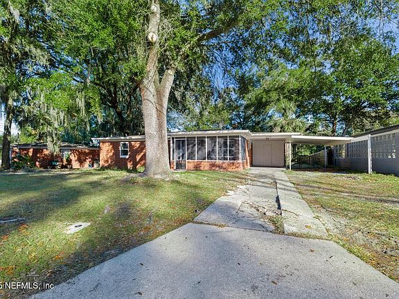 3rd image of 5913 GREEN HILL Lane