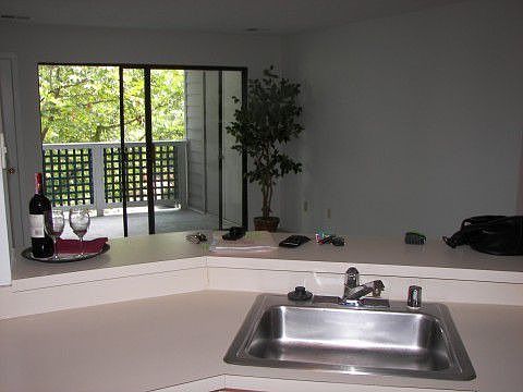 Open Floor Plan/Serving Bar