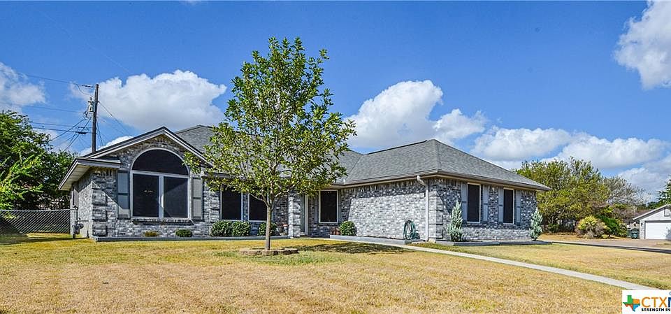 1st image of 4801 Castlewood Dr