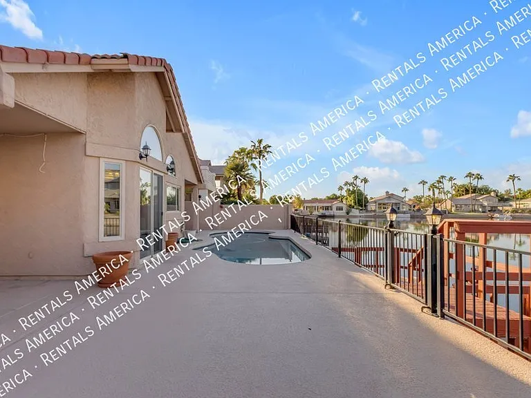 5822 W Abraham Ln — Photo 30