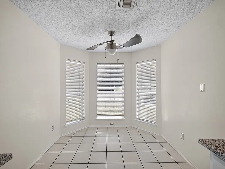 6206 Tidewater Dr — Photo 8