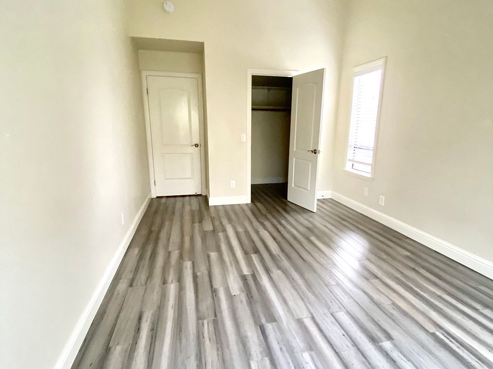 1st image of 1904 Mountain Creek Ct