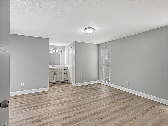 10215 Cutten Green Ct — Photo 16