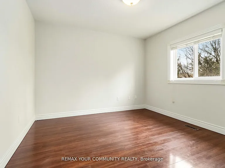 120 Shaftsbury Ave — Photo 22
