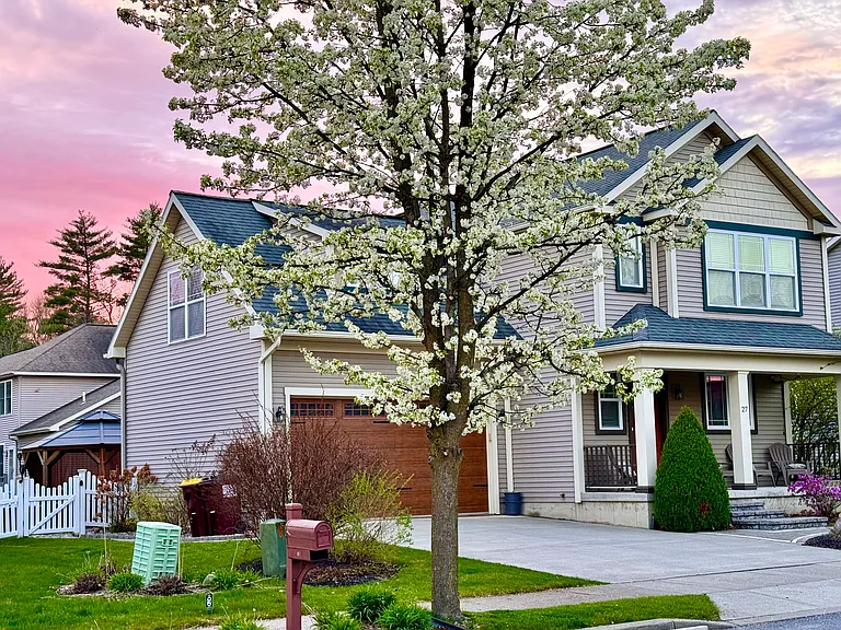 27 Central Ave — Photo 20