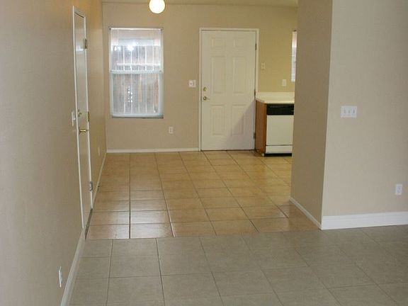 3rd image of 2915 Brookside Dr #2932570