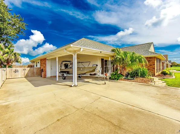 1422 Lee Dr, Thibodaux, LA 70301