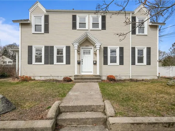 1032 Smithfield Ave, Lincoln, RI 02865
