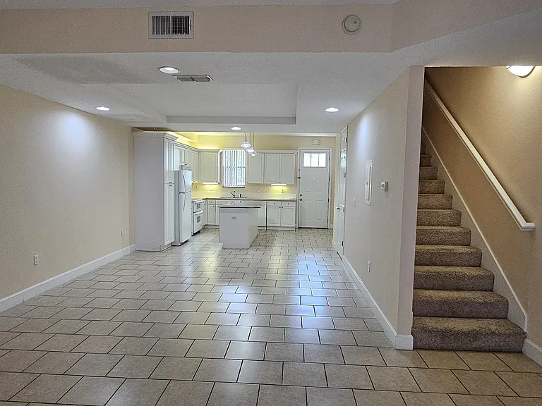 649 Cornerstone Dr — Photo 6