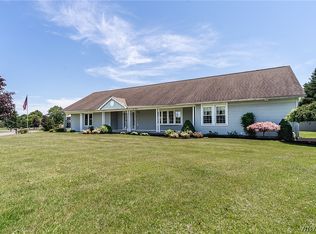 5016 Terry Hills Dr, Batavia, NY 14020