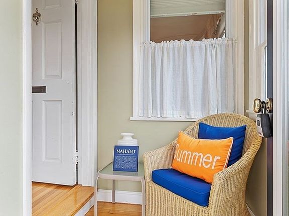 3rd image of 68 Spring Rd