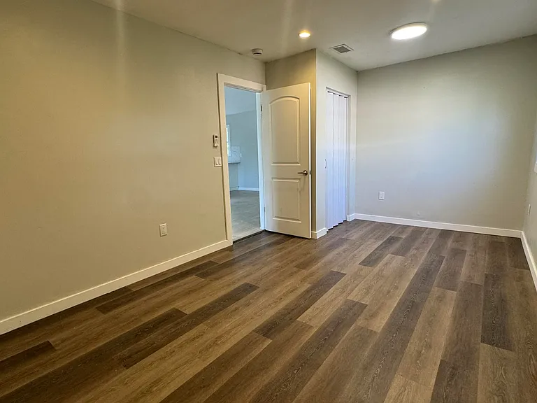 8395 Garden Gate Pl — Photo 14