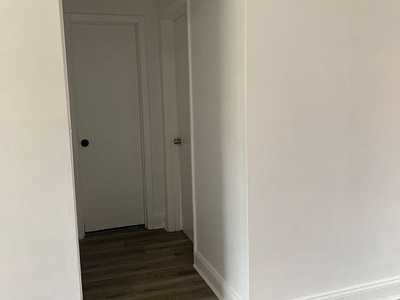 3rd image of 1245 SW 5th St APT 5