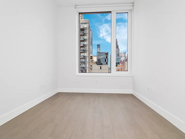 200 E 23rd St #Penthouse 1A — Photo 7