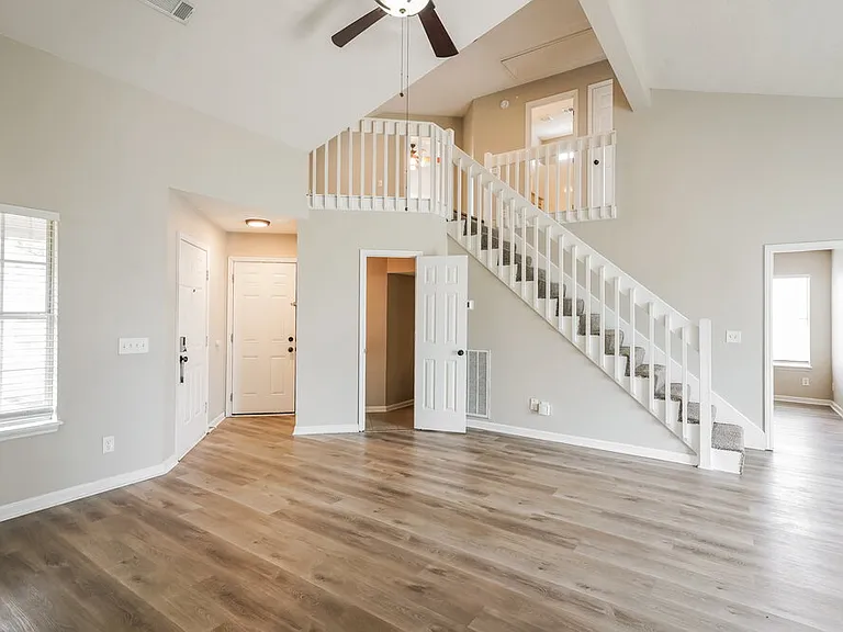 4017 Pepperwood Dr — Photo 4