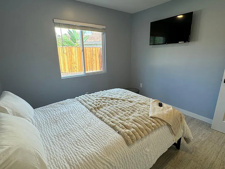 guest bedroom 1 and 2 are the same.