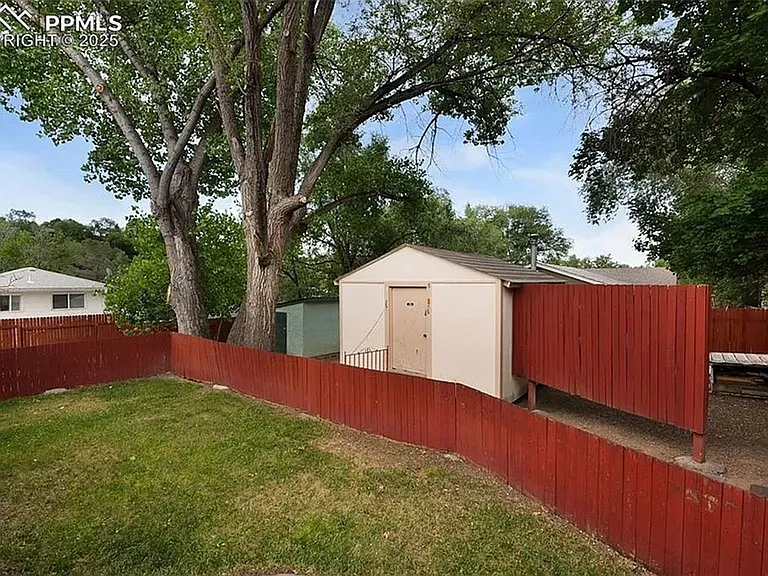 2509 Royalty Ct #A — Photo 21