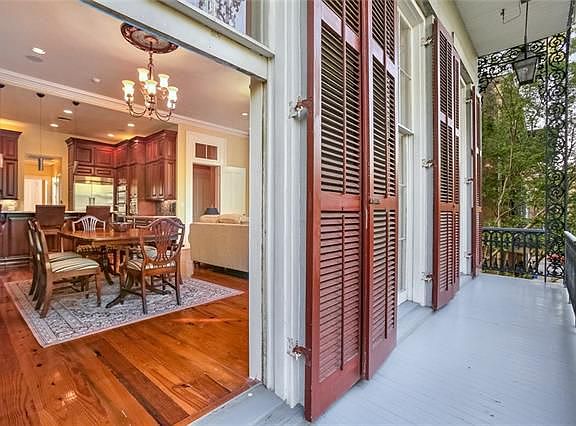 3rd image of 926 Esplanade Ave #2