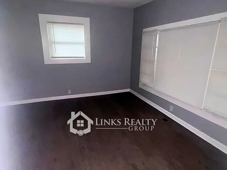 1303 Caldwell St #1 — Photo 3