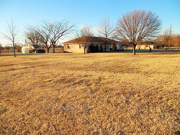 3rd image of 25620 N County Road 3280