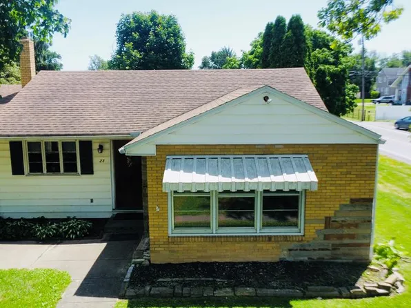 23 State St, Jeffersonville, OH 43128