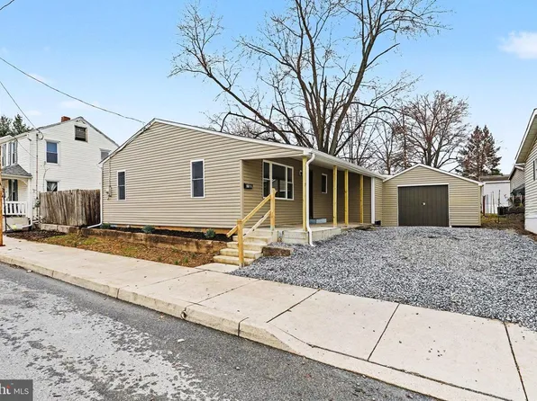 47 E High St, Middletown, PA 17057