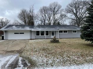 6452 S Cedarwood Rd, Mentor, OH 44060