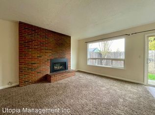 882 NW Florence Ave, Gresham, OR