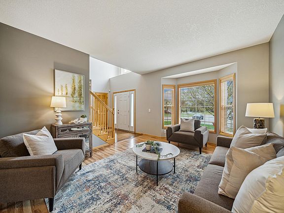 4th image of 11086 Dogwood Ct