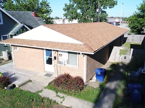 3rd image of 2381-2383 Pontiac St