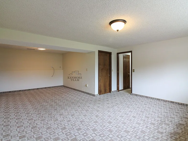 4021 W Sylvester St — Photo 12