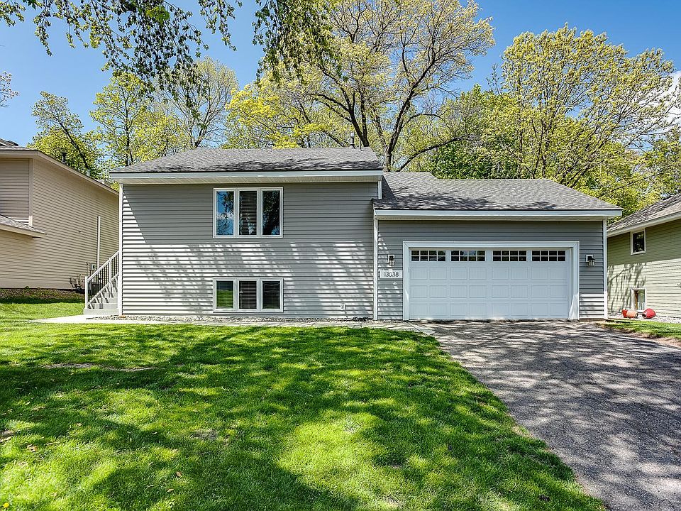 2nd image of 13038 Vernon Ave