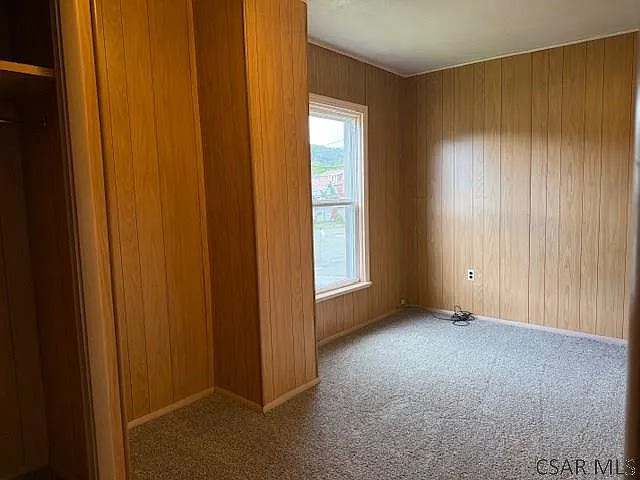 R130 Strayer St — Photo 9