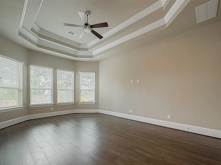 115 N Winter Sunrise Cir — Photo 23