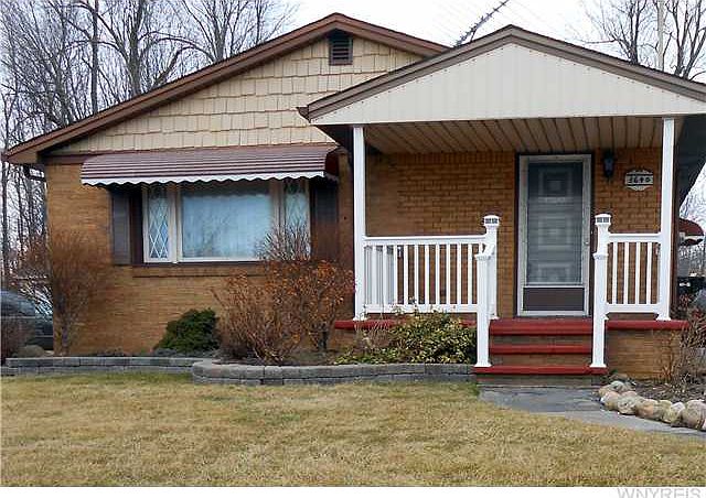 1st image of 3640 Walden Ave