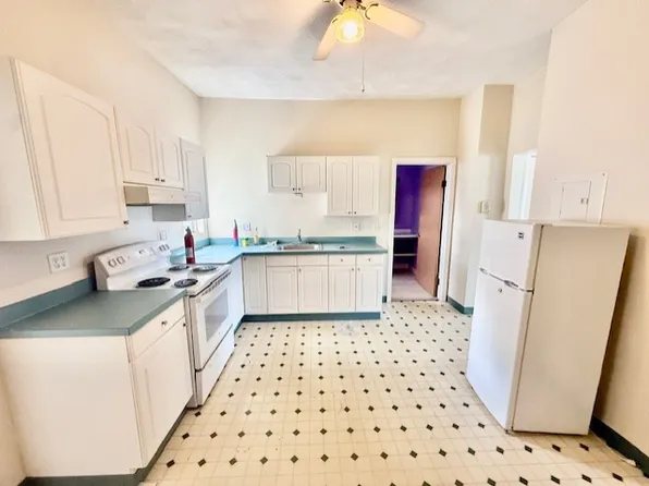 540 Cambridge St #3, Cambridge, MA 02141