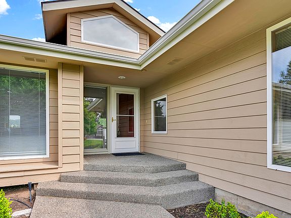 2nd image of 4605 E Birkdale Ln