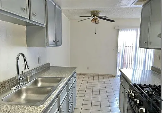 2 bed, 1026 sqft, $1,800 — Photo 2