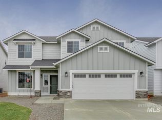 6068 N Hood Ave, Meridian, ID 83646