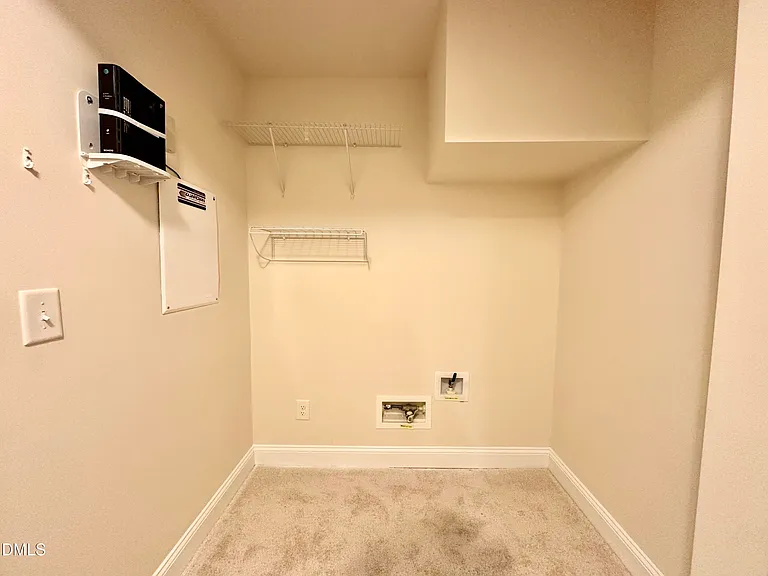 1004 Waymaker Ct — Photo 28