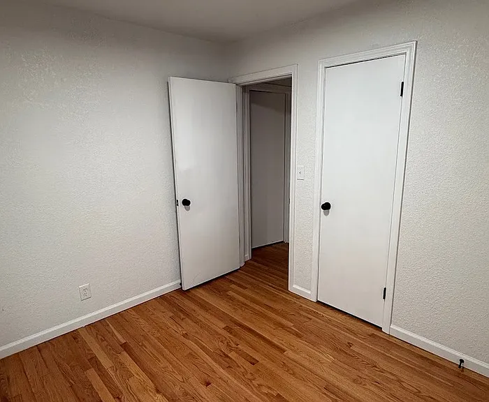 3936 S Pleasant St — Photo 12