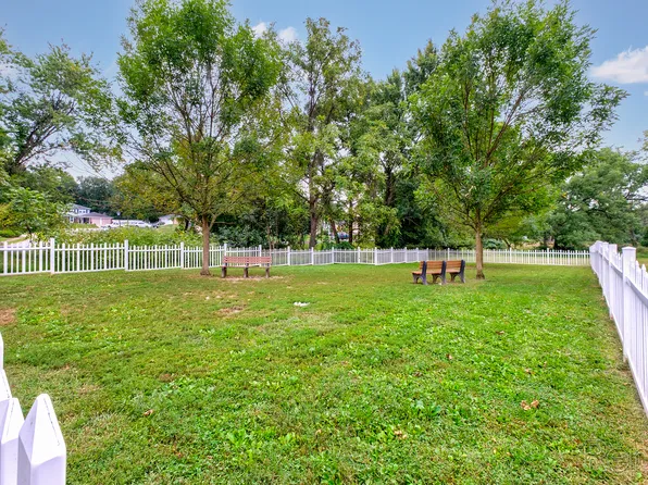 Arundel Apartments, 2901 Crossfork Dr, Wilmington, DE 19808