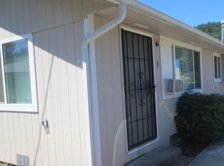 121 Long St #1, Canyonville, OR 97417
